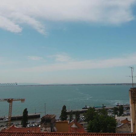 Historical Center Alfama - Stunning River Views Лиссабон Экстерьер фото